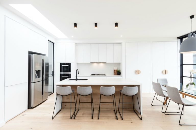 Kitchen renovation plumbing tips for a white scandinvavian kitchen design