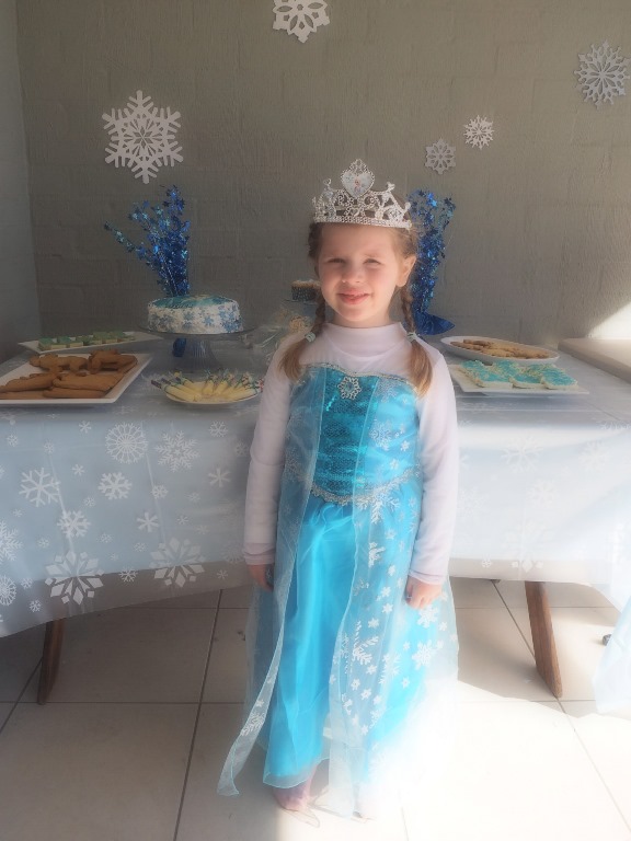 Esther dressed as Elsa. Photo taken using filter.