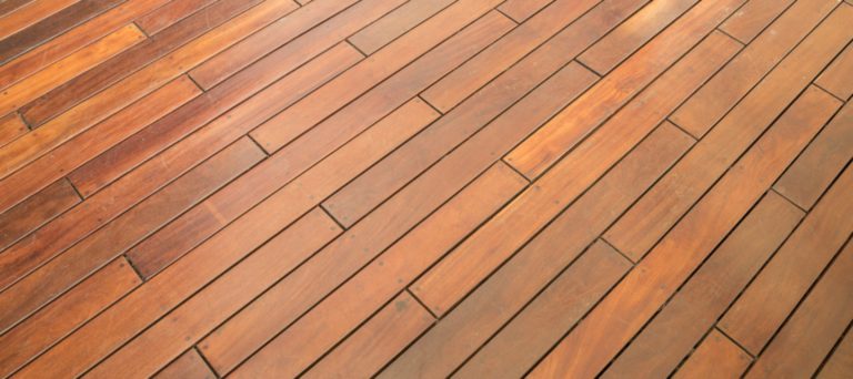 5 ways to use timber in outdoor area