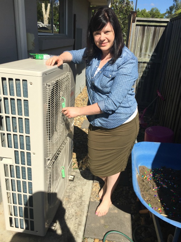 protecting air conditioning unit from geckos and mice