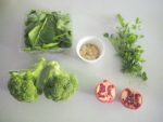 broccoli, spinach and pomegranate salad ingredients