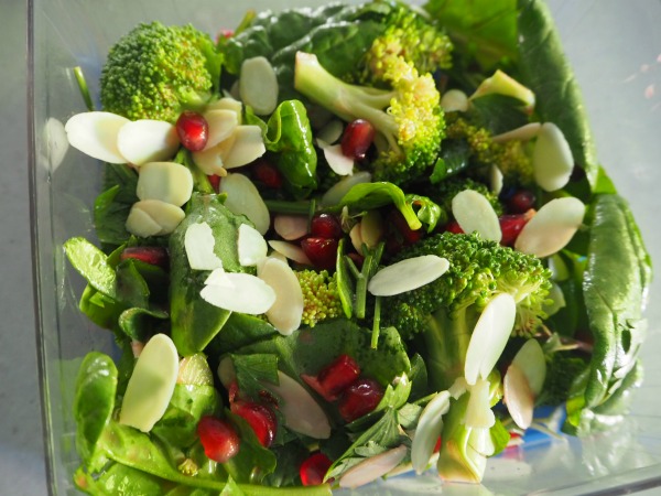 Broccoli, Spinach and Pomegranate Salad