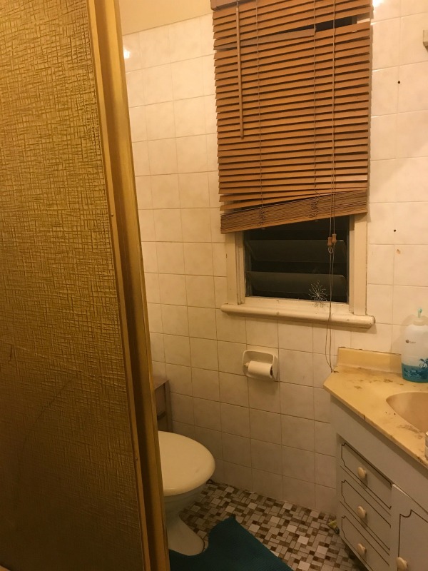 old small bathroom