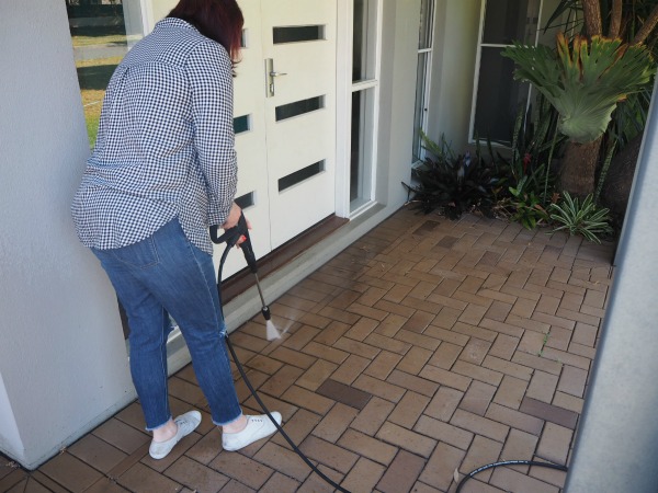 Bec with RYOBI Pressure Washer and Patio Cleaning Kit
