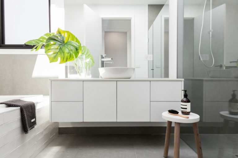 24 tips for a functional family bathroom by the plumbette