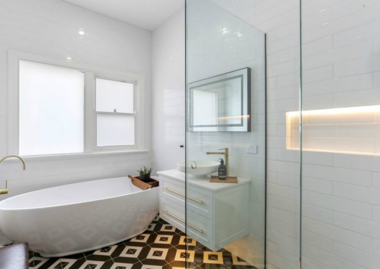 Art deco bathroom ideas