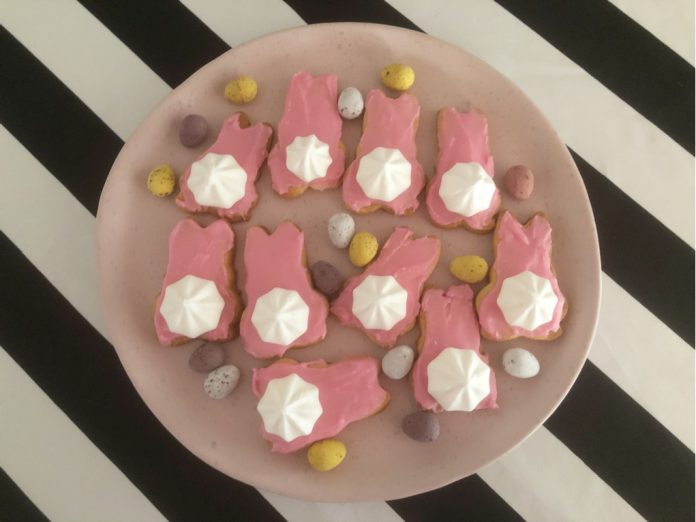 Meringue Bunny Tail Cookies for Easter